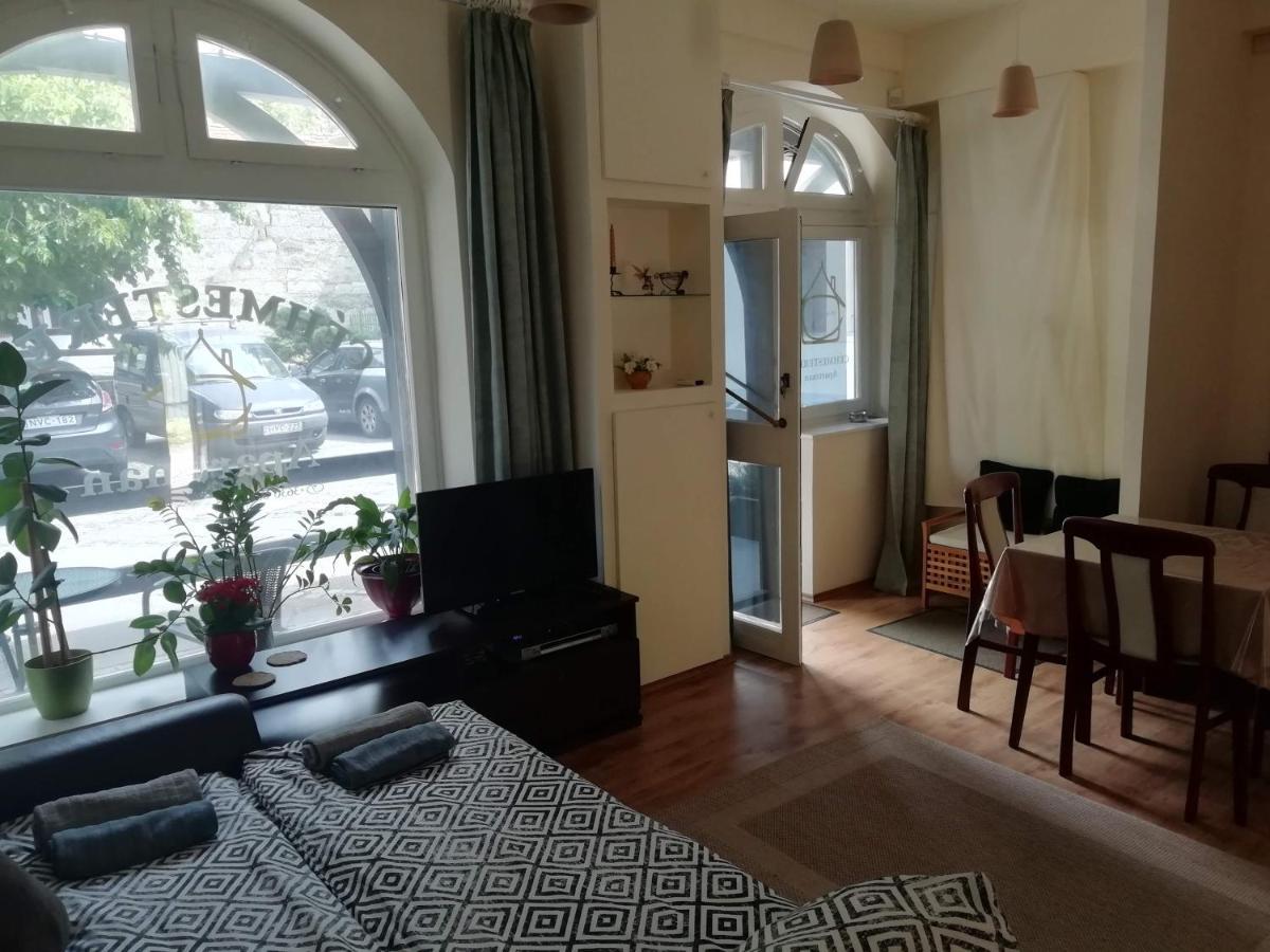 Cehmesterek Apartman إغير المظهر الخارجي الصورة