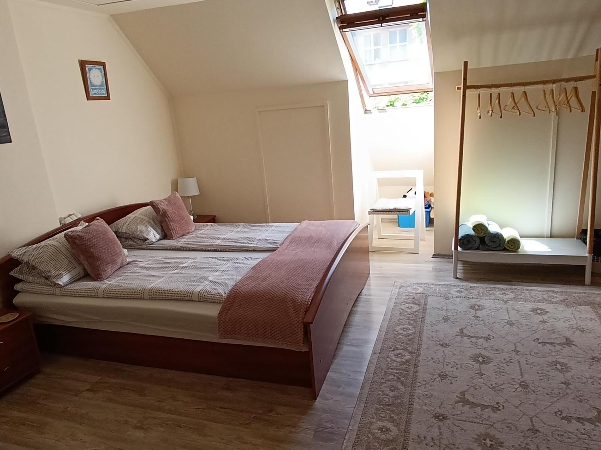 Cehmesterek Apartman إغير المظهر الخارجي الصورة